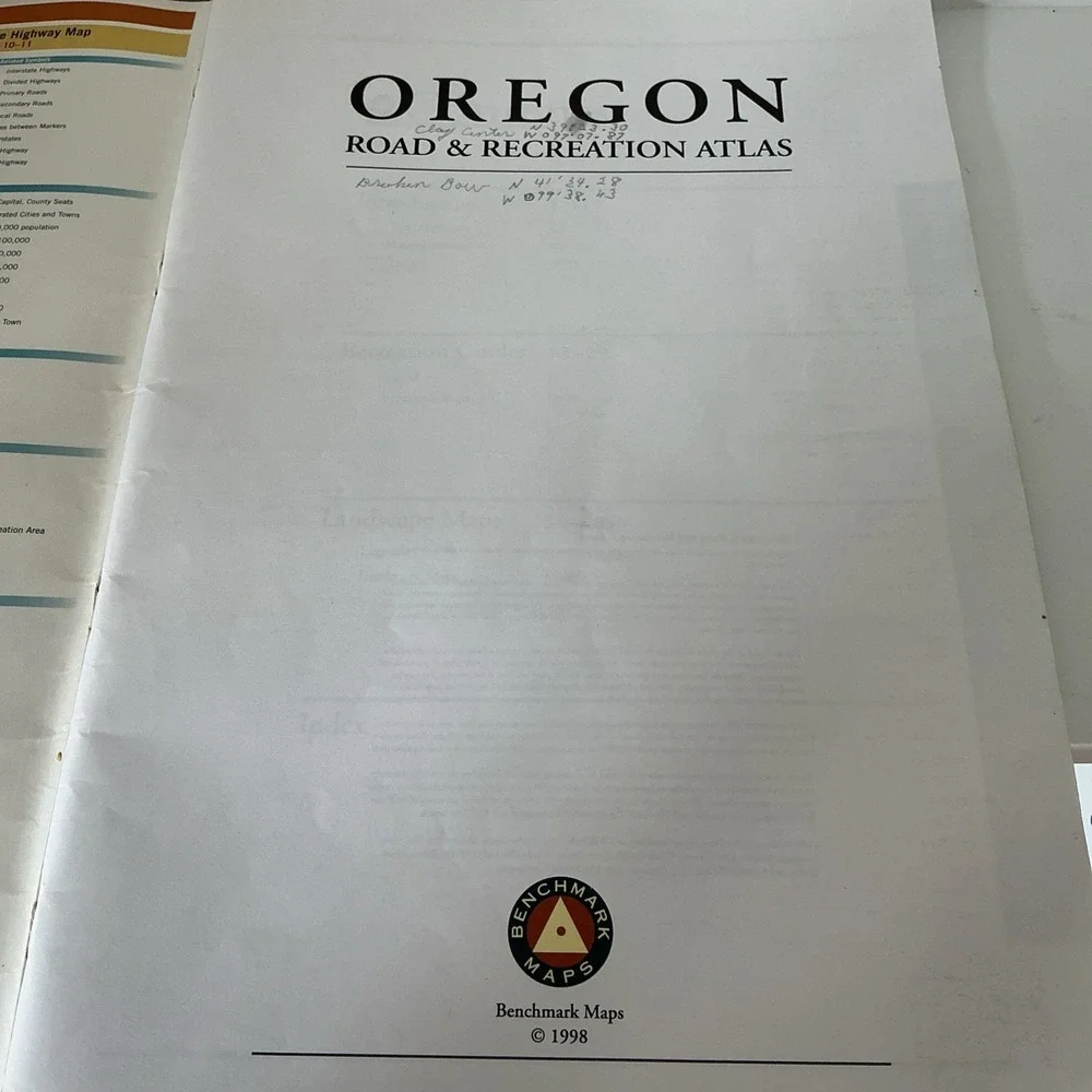 Benchmark Oregon: Road & Recreation Atlas - Vintage 1998 Edition by Stuart Allan
